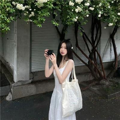 艳女新装